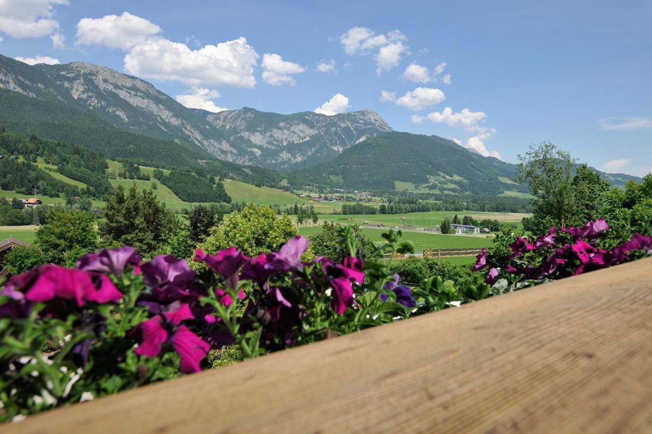 Hotel Herrschaftstaverne Haus im Ennstal Kültér fotó