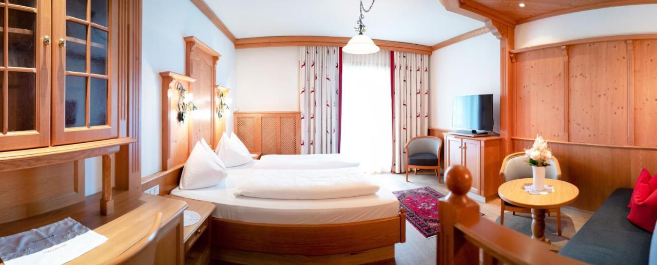 Hotel Herrschaftstaverne Haus im Ennstal Kültér fotó