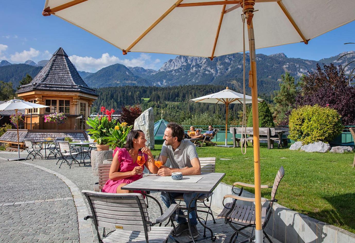 Hotel Herrschaftstaverne Haus im Ennstal Kültér fotó